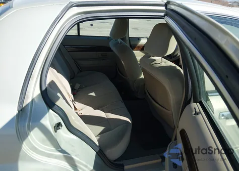 2004 Mercury Grand Marquis Gs from USA, damaged, VIN 2MEFM74W94X698653